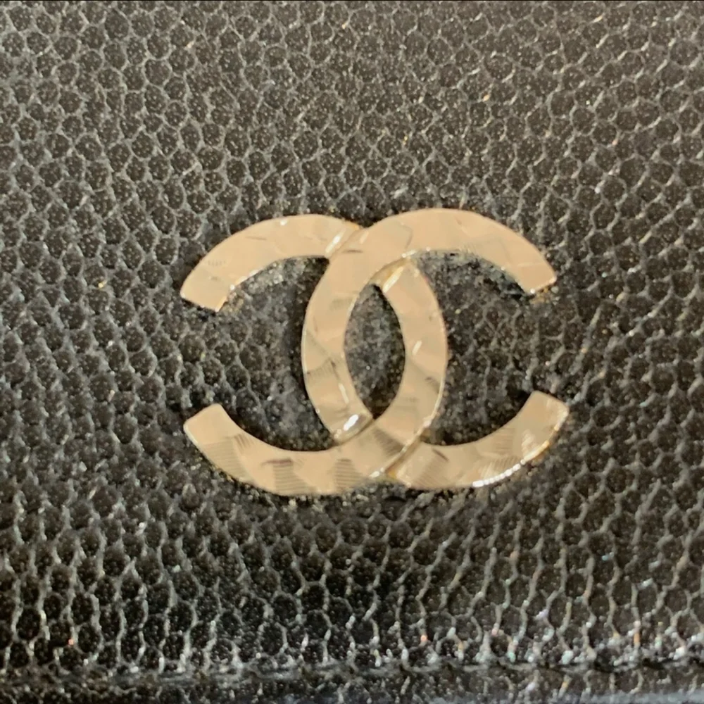 CHANEL authentic pre
